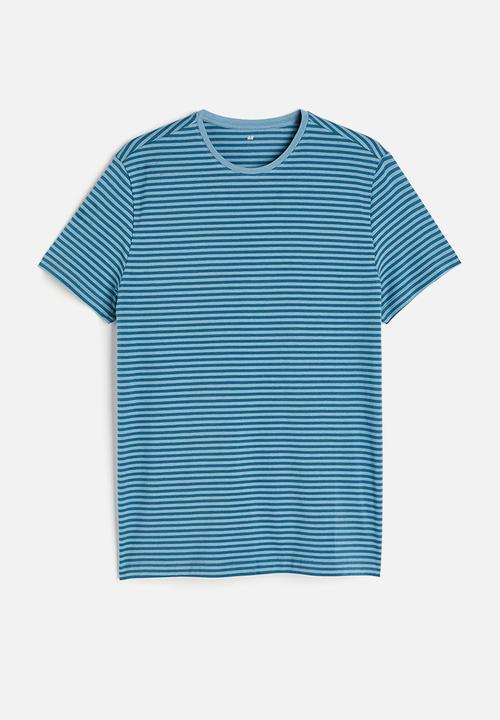 H&M - Slim fit round-necked t-shirt - blue/striped
