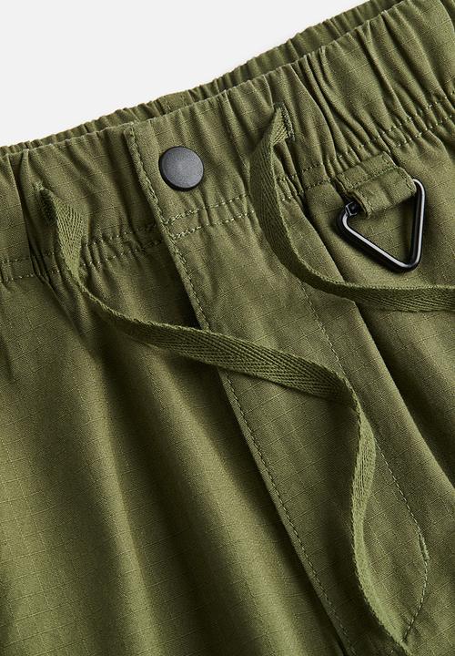 H&M - Relaxed fit ripstop cargo shorts - khaki green