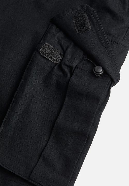 H&M - Relaxed fit ripstop cargo shorts - black