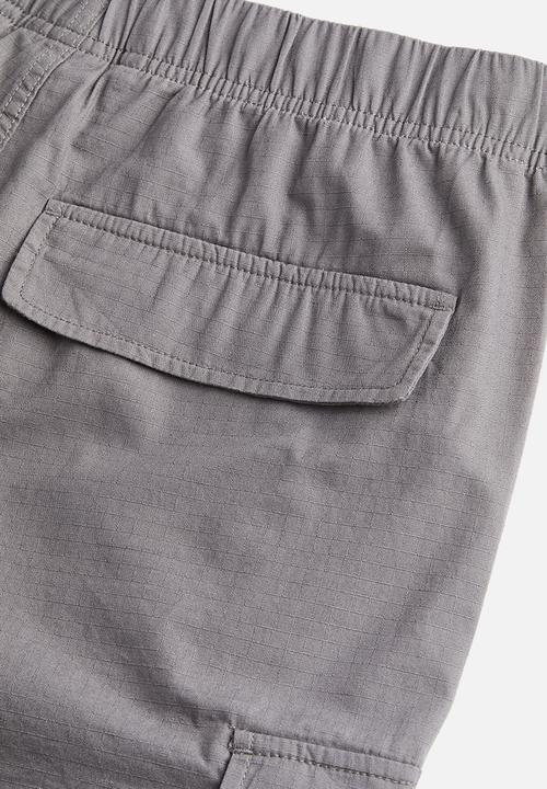 H&M - Relaxed fit ripstop cargo shorts - grey