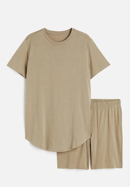 H&M - Regular fit pyjama t-shirt and shorts - light khaki green