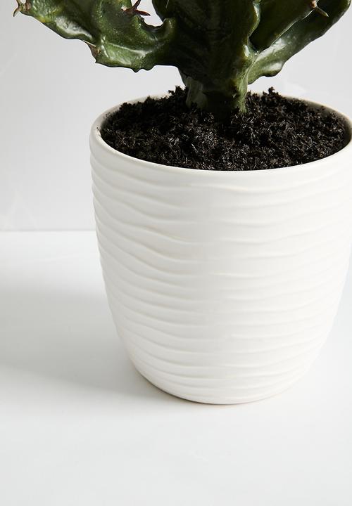 Silk By Design - Cactus in ceramic vase - white