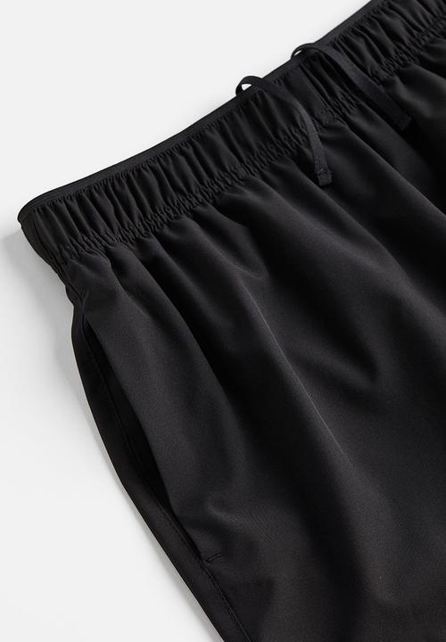 H&M - Drymove™ sports shorts - black