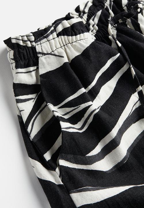 H&M - Flared skirt - black