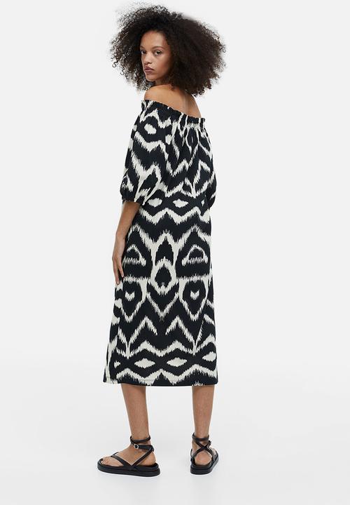 H&M - Off-the-shoulder dress - black patterned