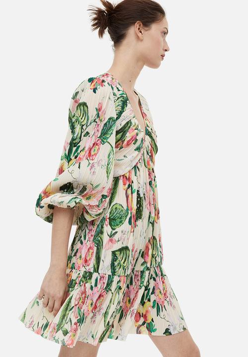 H&M - Pleated jersey dress - light beige floral 