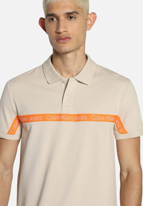 Calvin Klein - Logo tape polo - classic beige