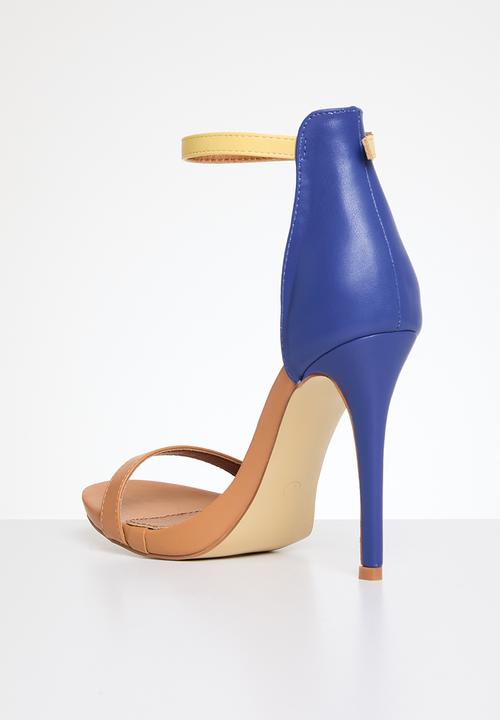 Plum - Barely there sandal - tan & navy