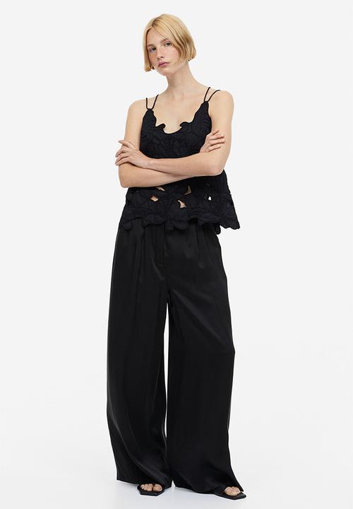 H&M - Embroidered top - black