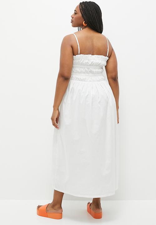 Cotton On - Plus lexi shirred maxi dress - white
