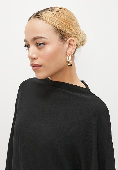 Superbalist - Exaggerated drape shell - black