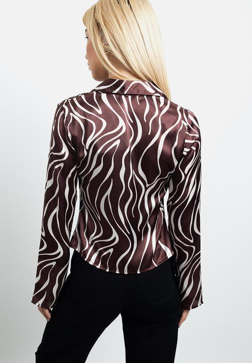 Daisy Street - Tie Front Printed Satin Shirt - Brown and White