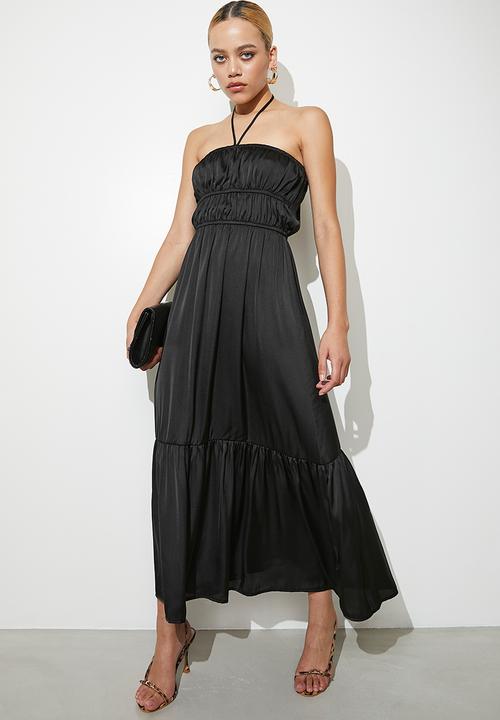 VELVET - Tiered vacation maxi - black