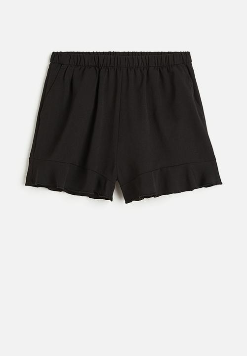 H&M - Flounce-trimmed shorts - black
