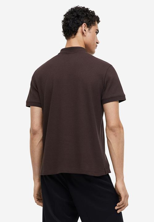 H&M - Slim fit waffled polo shirt - dark brown