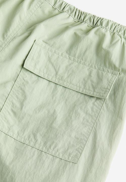 H&M - Nylon parachute trousers - green
