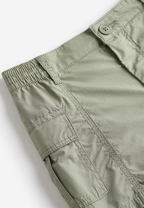 H&M - Cargo shorts - khaki green