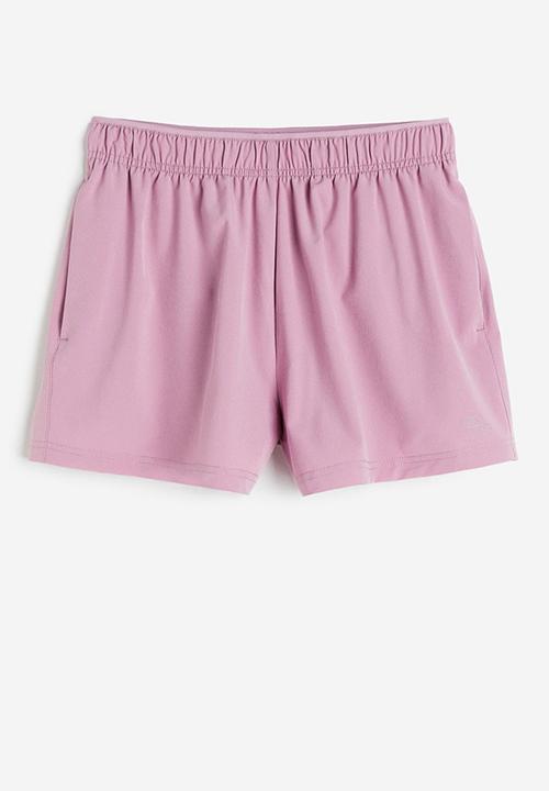 H&M - Drymove™ sports shorts - pink