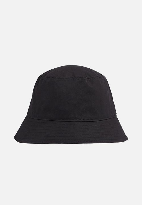 Calvin Klein - Monogram bucket hat- black