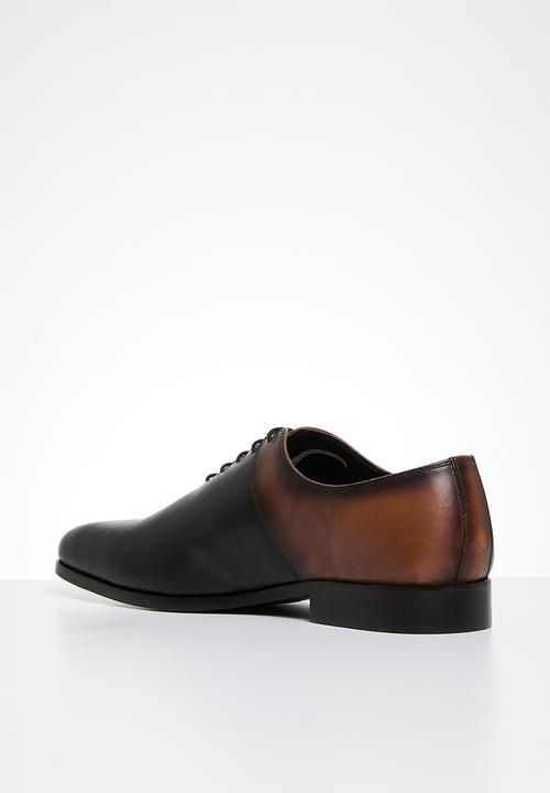 Roberto Morino - Mauritzio 16 - black 