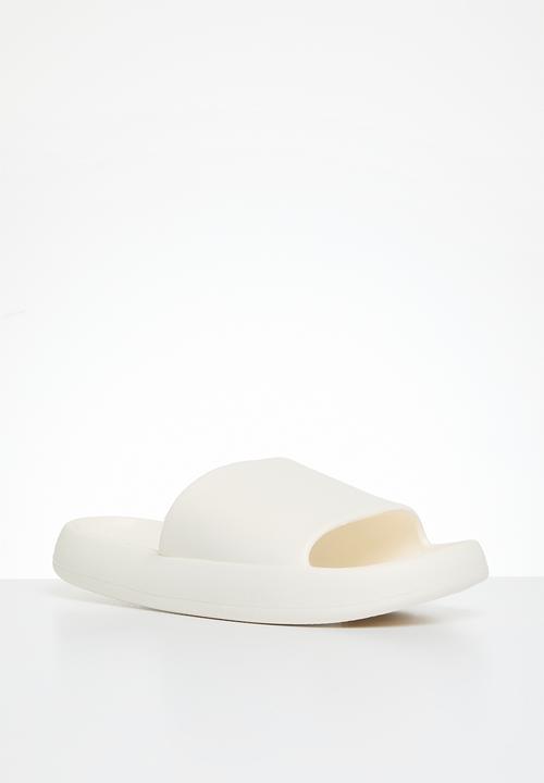 dailyfriday - Ayanda slide - white