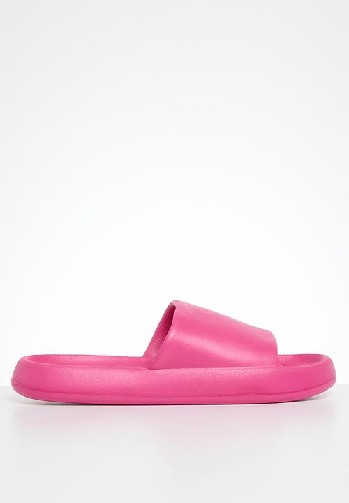 dailyfriday - Ayanda slide - pink