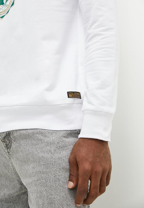 STYLE REPUBLIC - Michigan Crew neck graphic sweater - White