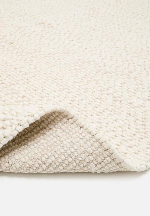 SF Collection - Wool bobble rug - cream