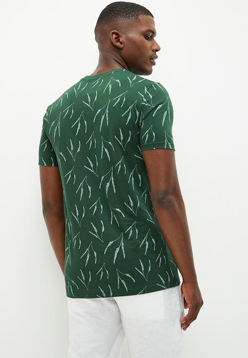 Superbalist - Feather print aop tee - green