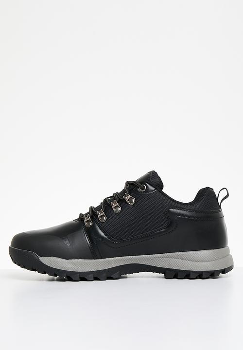 UrbanArt - Tatum 7 faux leather - black