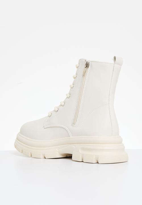 Superbalist - Athena lace up boot - white