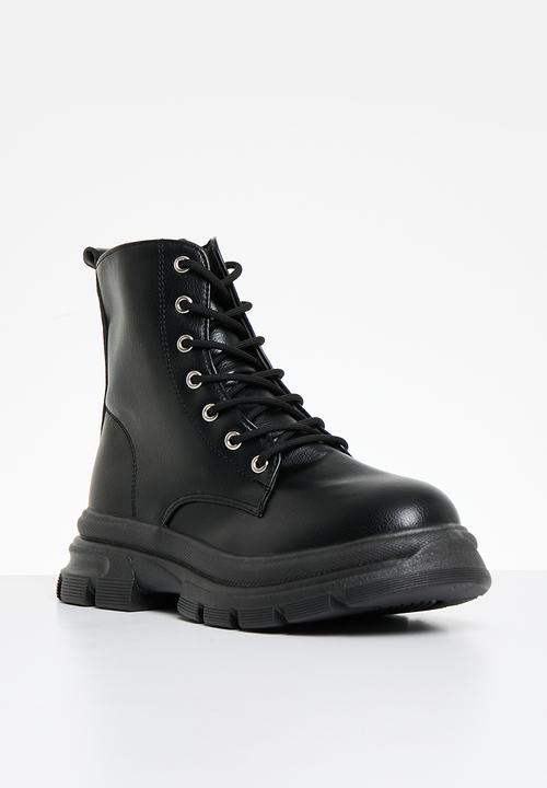 Superbalist - Athena lace up boot - black