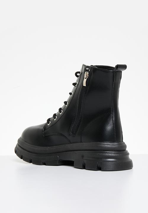 Superbalist - Athena lace up boot - black