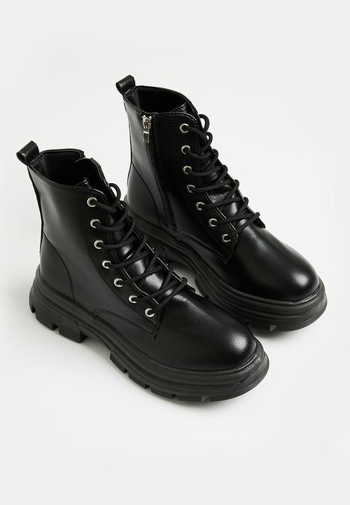 Superbalist - Athena lace up boot - black