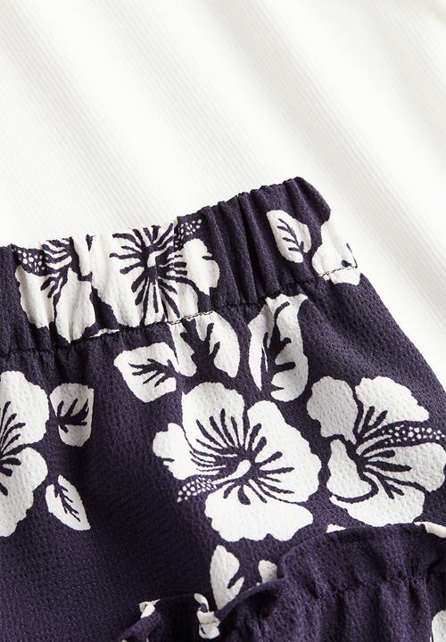 H&M - 2-Piece top & skirt set - navy blue floral