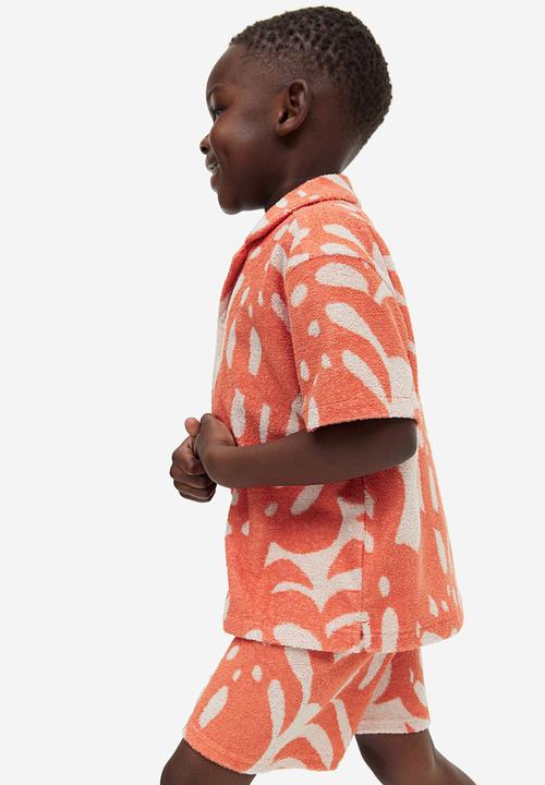 H&M - Patterned terry pull-on shorts - orange leaves