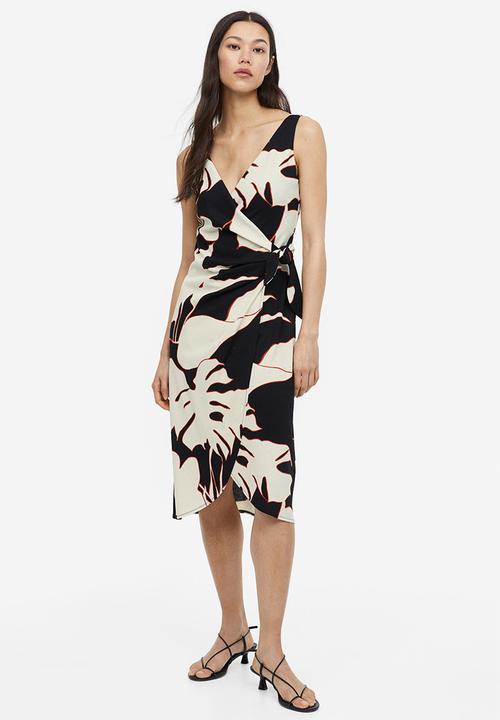H&M - V-neck wrap dress - black leaves