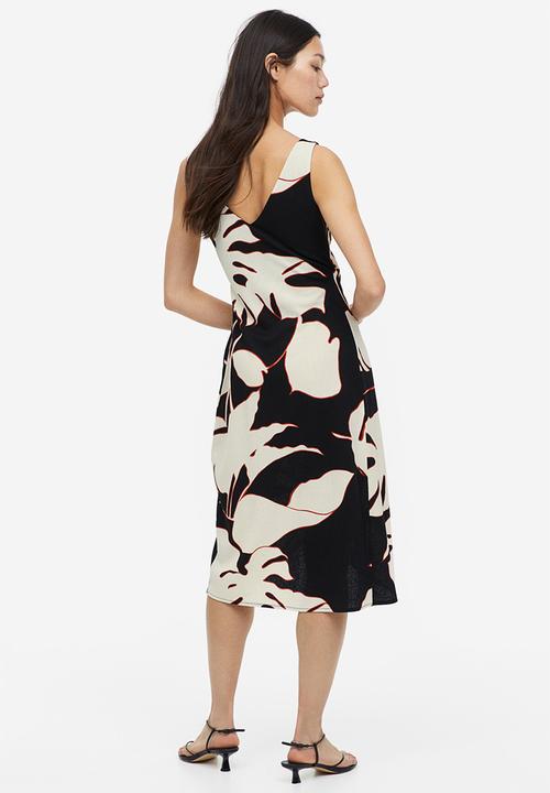H&M - V-neck wrap dress - black leaves