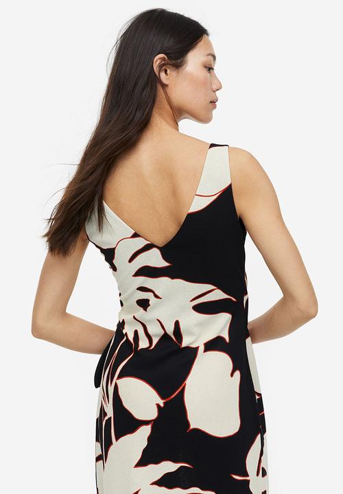 H&M - V-neck wrap dress - black leaves