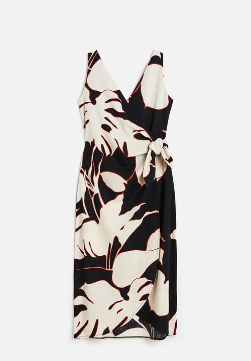 H&M - V-neck wrap dress - black leaves