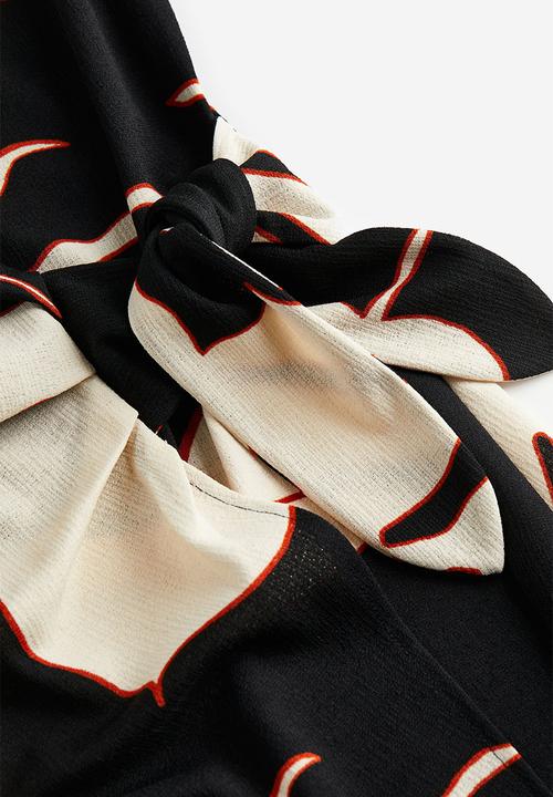 H&M - V-neck wrap dress - black leaves