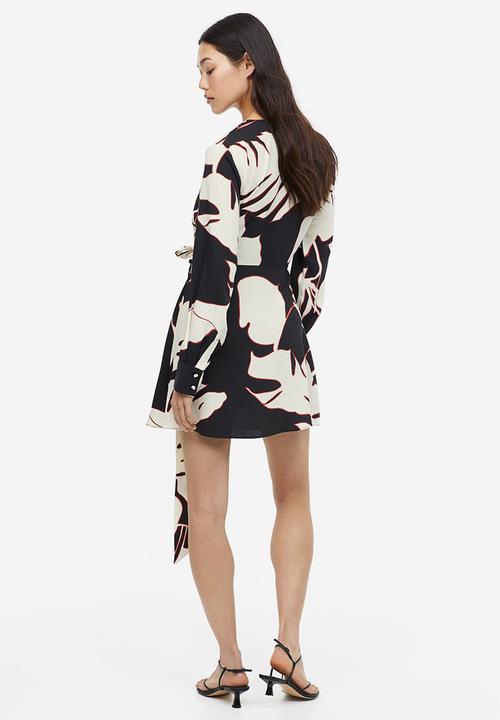 H&M - Wrap dress - black leaves 