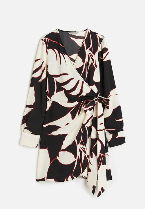 H&M - Wrap dress - black leaves 