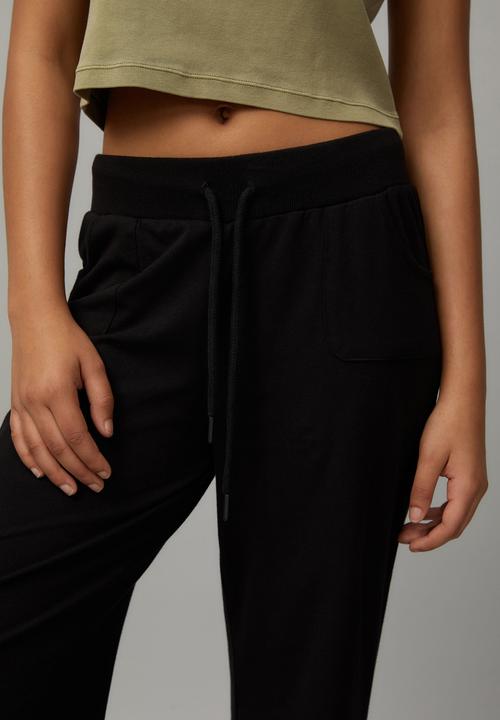 Factorie - Lightweight Straight Leg Trackpant - Black