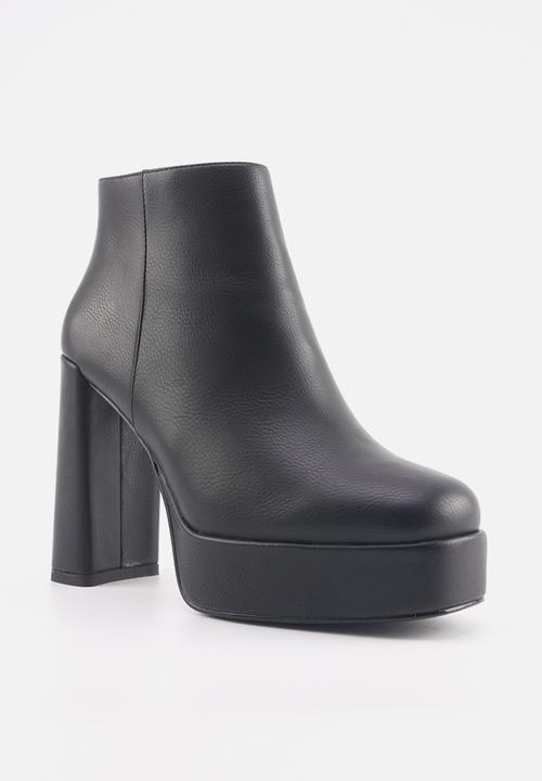 Nine West - Sariela platform boot - black