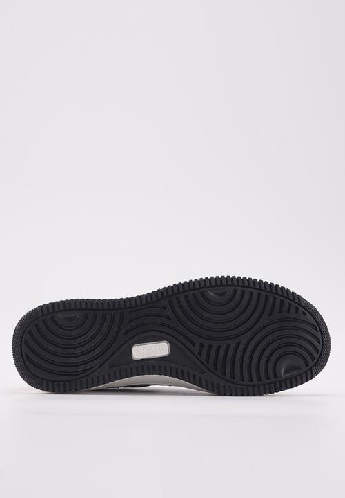 Nine West - Shalin sneaker - black