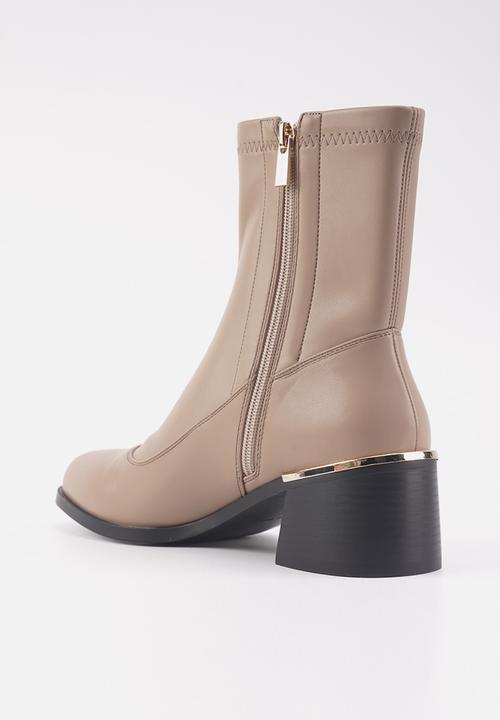 Nine West - Strand ankle boot - beige