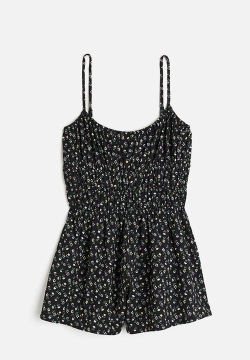 H&M - Crinkled jersey playsuit - black floral 