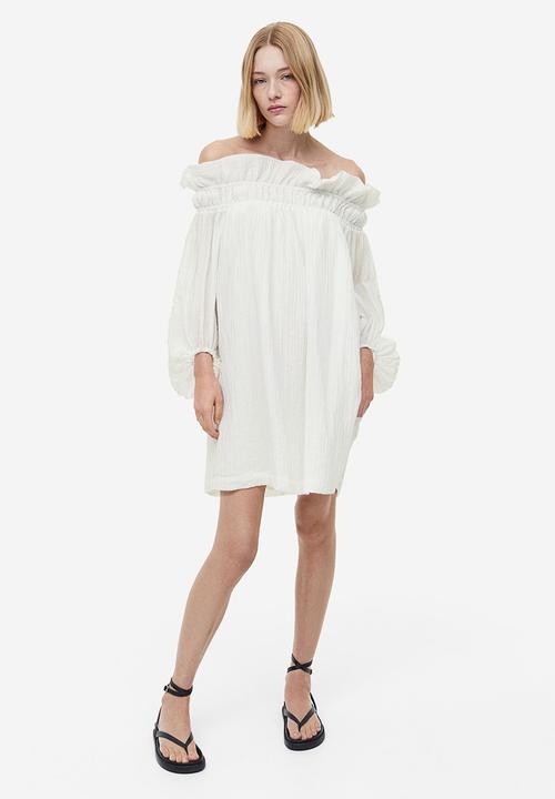 H&M - Oversized off-the-shoulder dress - white