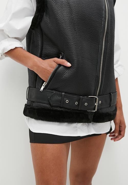 dailyfriday - Sleeveless faux fur trim aviator - black